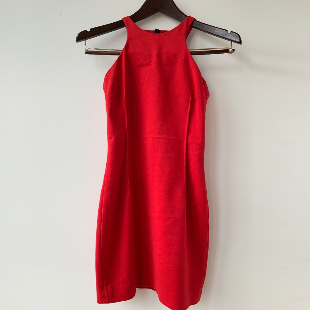 Red Dress - Picture 5 of 5